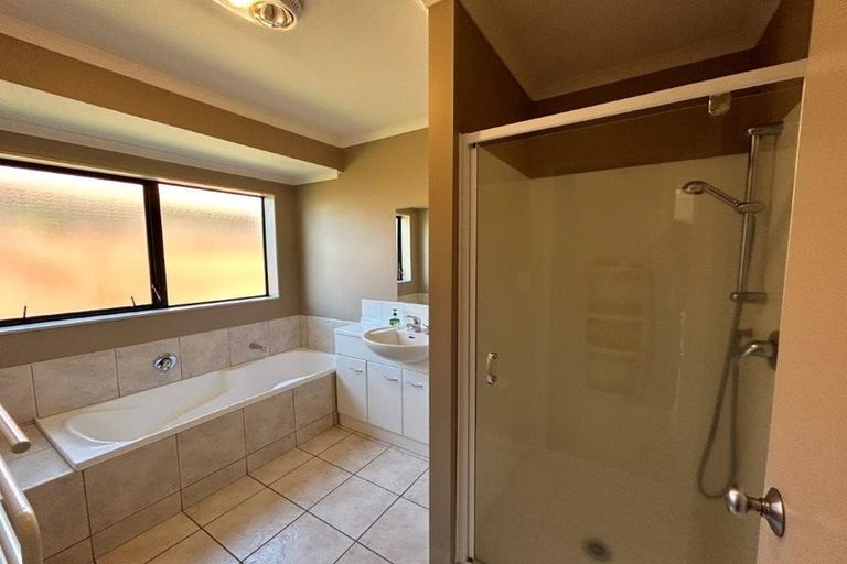 Photo of property in 19 Palm Springs Boulevard, Papamoa Beach, Papamoa, 3118