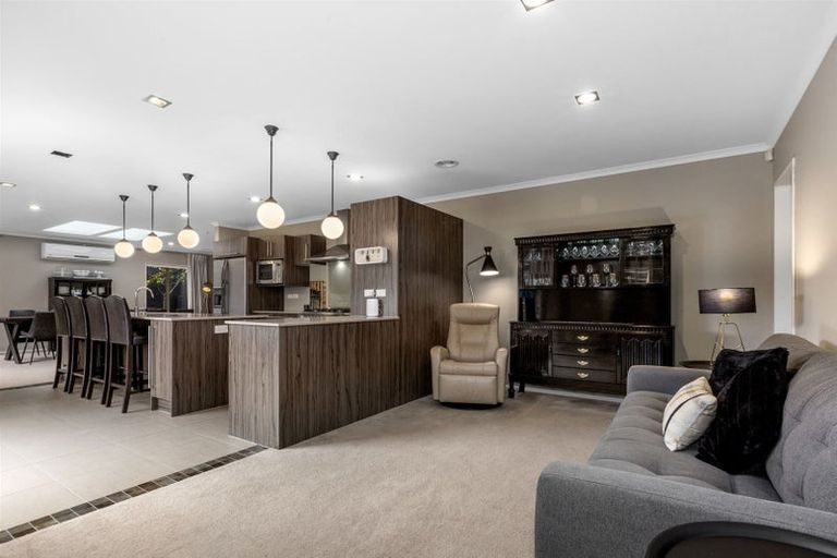 Photo of property in 113 Te Puia Drive, Aotea, Porirua, 5024