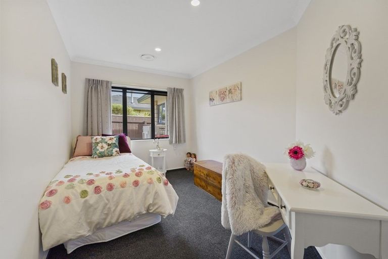 Photo of property in 48 Regent Drive, Paraparaumu Beach, Paraparaumu, 5032