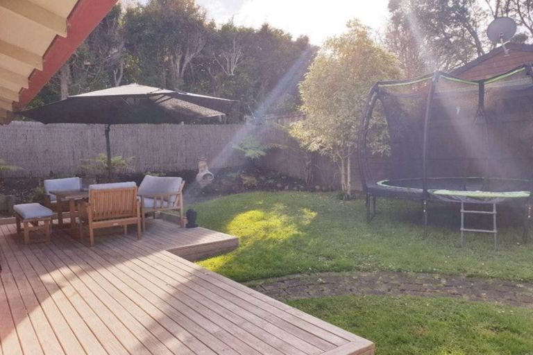 Photo of property in 2/205 Lake Road, Belmont, Auckland, 0622