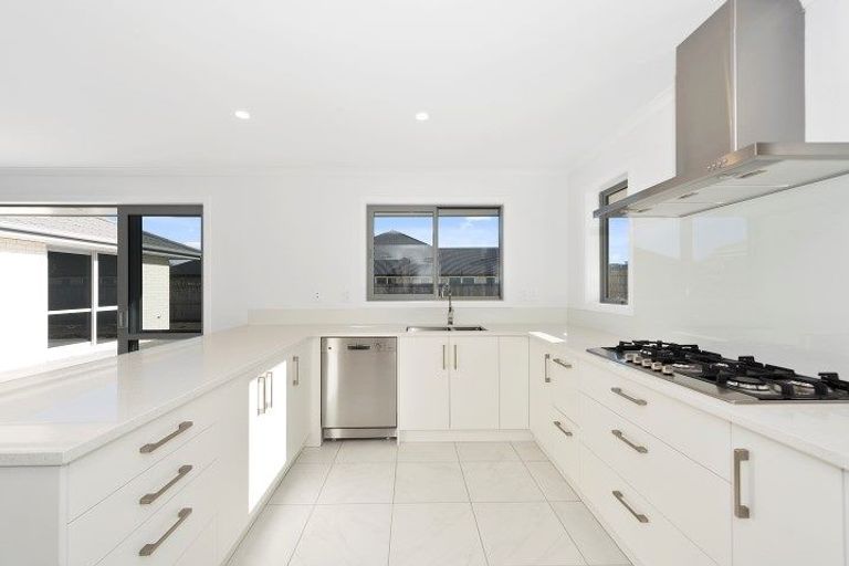 Photo of property in 39 Batten Drive, Flagstaff, Hamilton, 3210