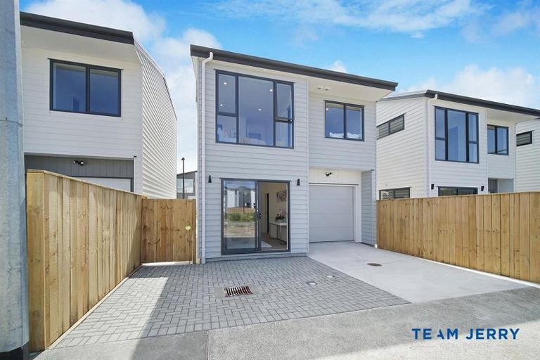 Photo of property in 5 Te Kaapia Road, Papakura, 2110