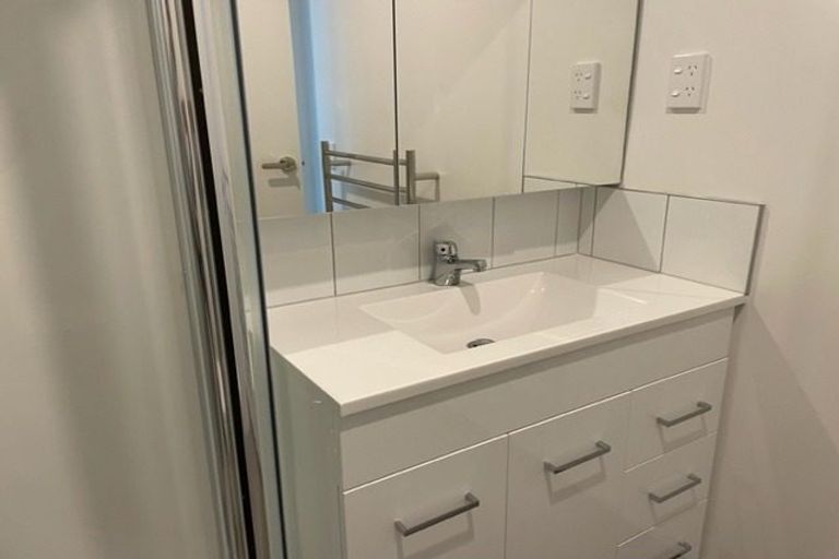 Photo of property in 201/28c Eileen Newey Place, Henderson, Auckland, 0612