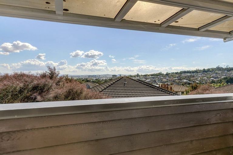 Photo of property in 16 Evelina Lane, Flat Bush, Auckland, 2019