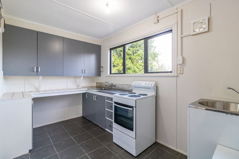 Photo of property in 2/22 Harwood Road, Mount Wellington, Auckland, 1060