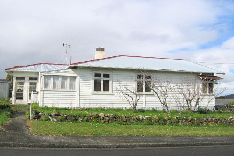 Photo of property in 7 Adams Place, Te Kamo, Whangarei, 0112