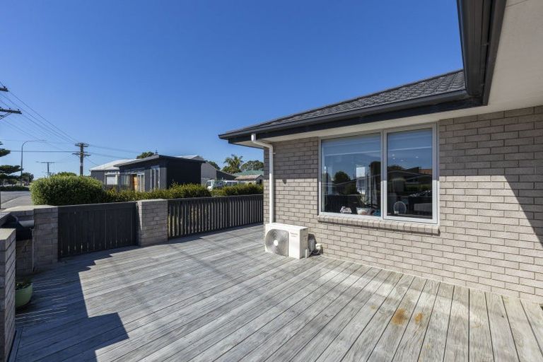 Photo of property in 24c Richmond Street, Waitara, 4320
