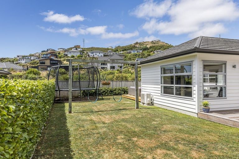 Photo of property in 12 Banks Boulevard, Whitby, Porirua, 5024