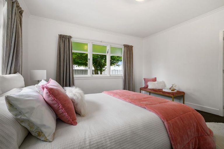 Photo of property in 72 Mcmurdo Street, Tinwald, Ashburton, 7700