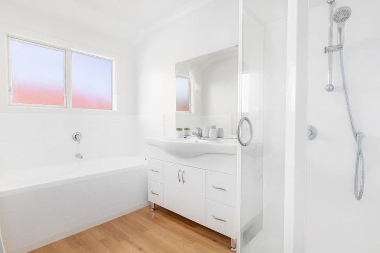 Photo of property in 47 Te Puia Drive, Aotea, Porirua, 5024