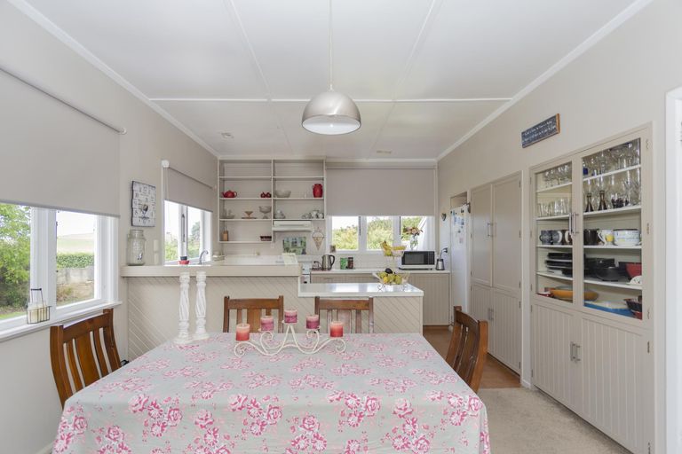 Photo of property in 1235 Maheno-herbert Road, Maheno, Oamaru, 9495