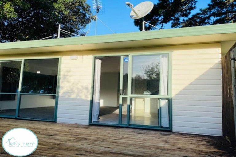 Photo of property in 13 Volante Avenue, Wattle Downs, Auckland, 2103