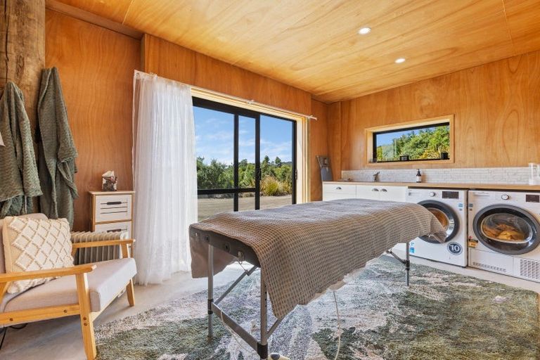 Photo of property in 1801 Mangorei Road, Mangorei, New Plymouth, 4371