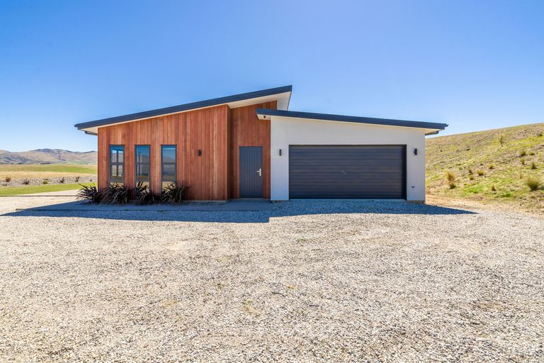 Photo of property in 167 Mcarthur Road, Springvale, Alexandra, 9391