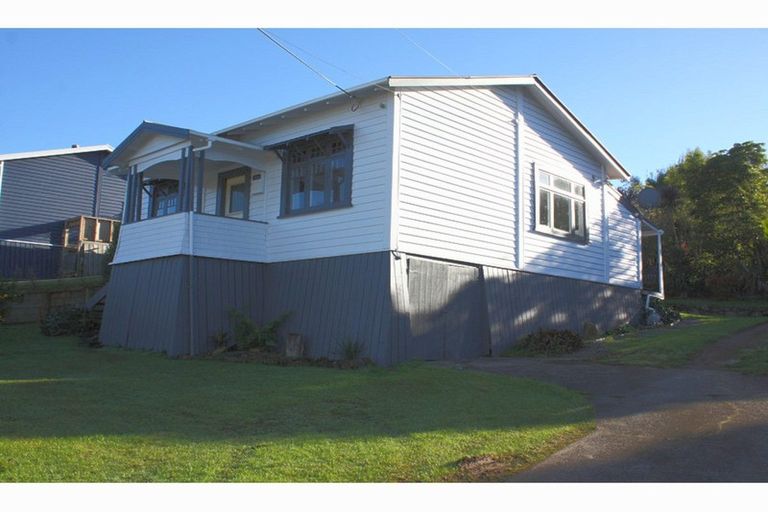 Photo of property in 4 Union Street, Hikurangi, 0114