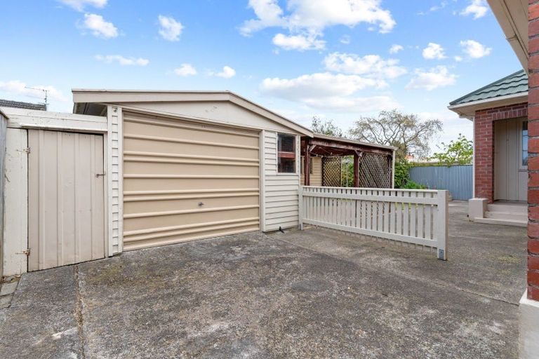 Photo of property in 24 Masters Crescent, Masterton, 5810