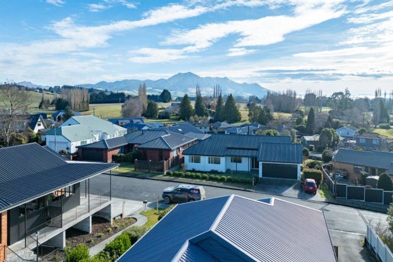 Photo of property in 24 Aotea Crescent, Gore, 9710