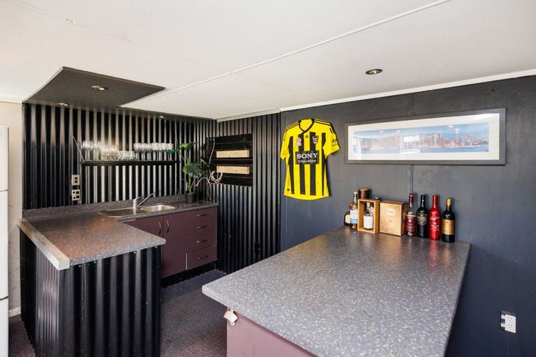 Photo of property in 108 Apollo Parade, Milson, Palmerston North, 4414