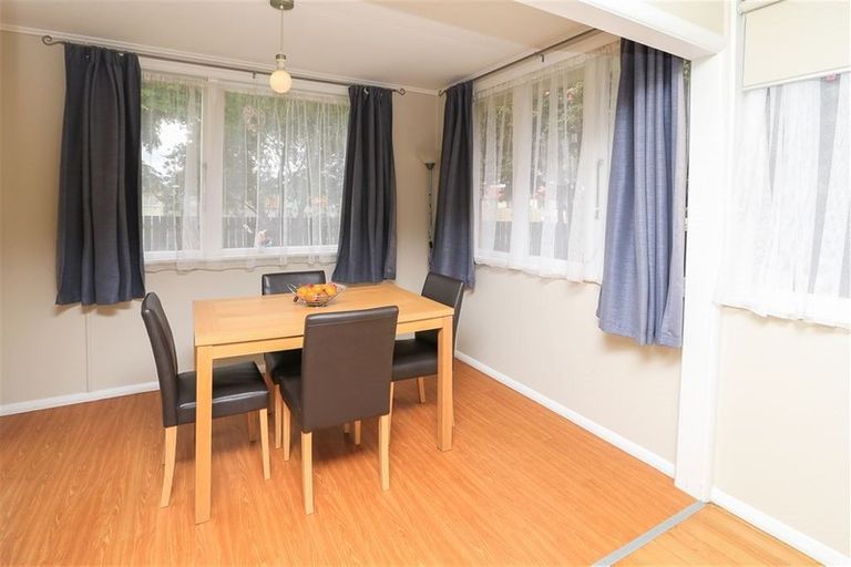 Photo of property in 2 Croall Crescent, St Andrews, Hamilton, 3200