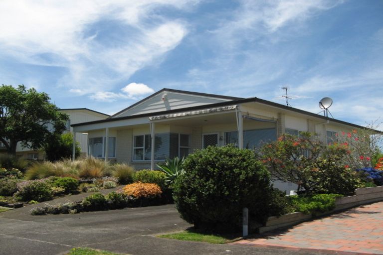 Photo of property in 178 Torkar Road, Clarks Beach, 2122