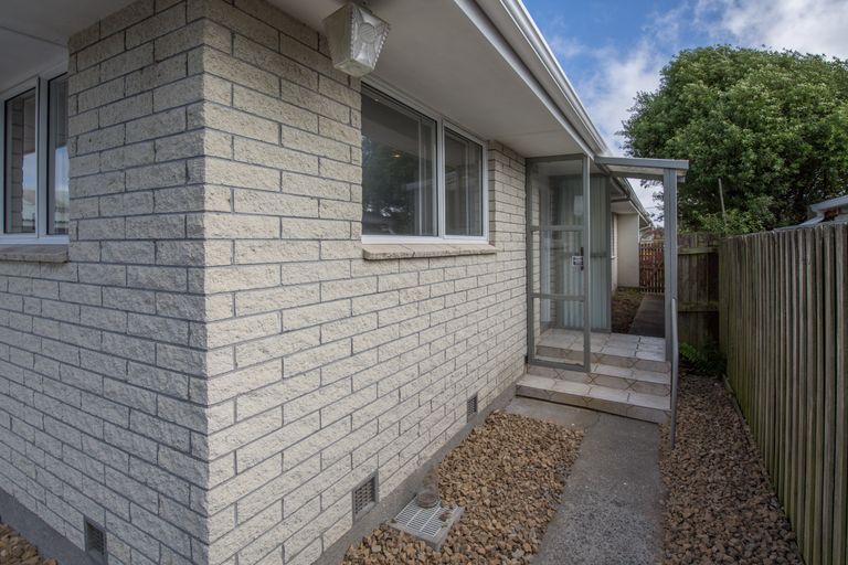 Photo of property in 2/29 Sandra Street, South New Brighton, Christchurch, 8062