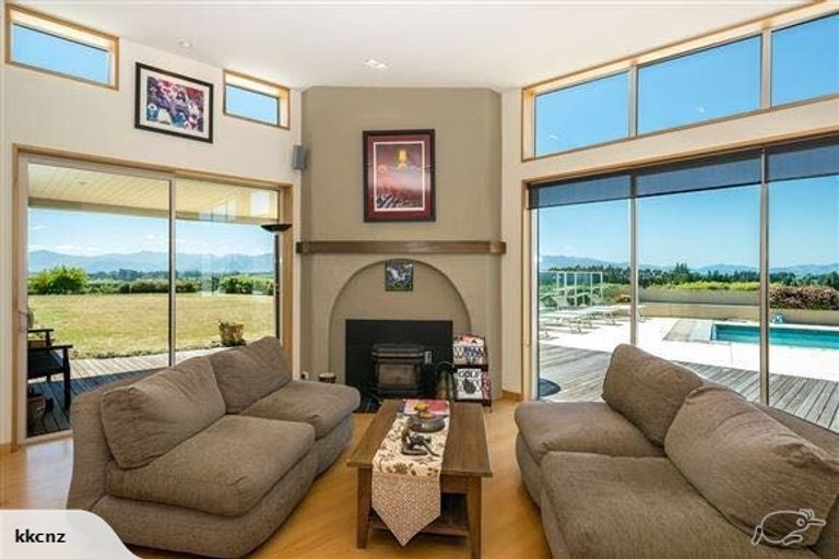 Photo of property in 81 Cob Cottage Road, Riverlands, Blenheim, 7274