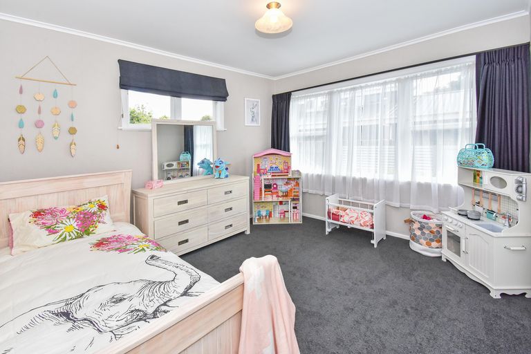 Photo of property in 431a Great South Road, Opaheke, Papakura, 2113