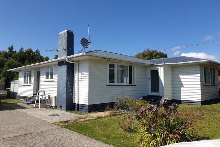 Photo of property in 17 Kaka Street, Western Heights, Rotorua, 3015