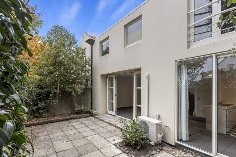Photo of property in 2/16 Exeter Street, Merivale, Christchurch, 8014