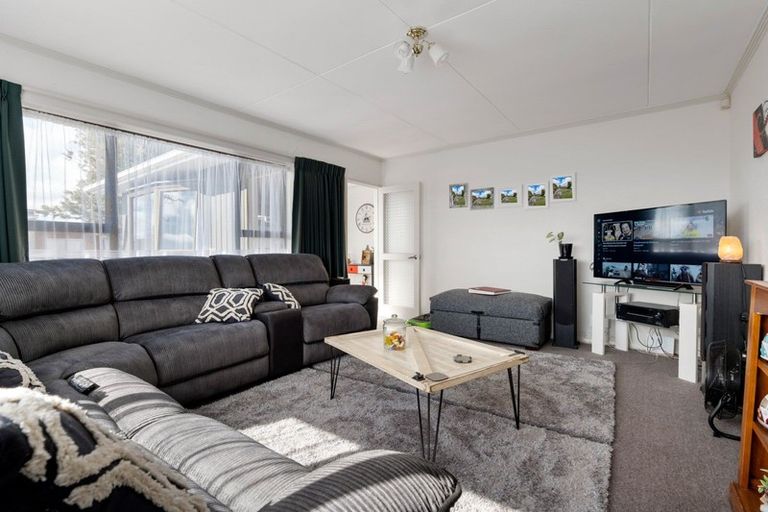 Photo of property in 44 Kent Terrace, Midhirst, Stratford, 4394