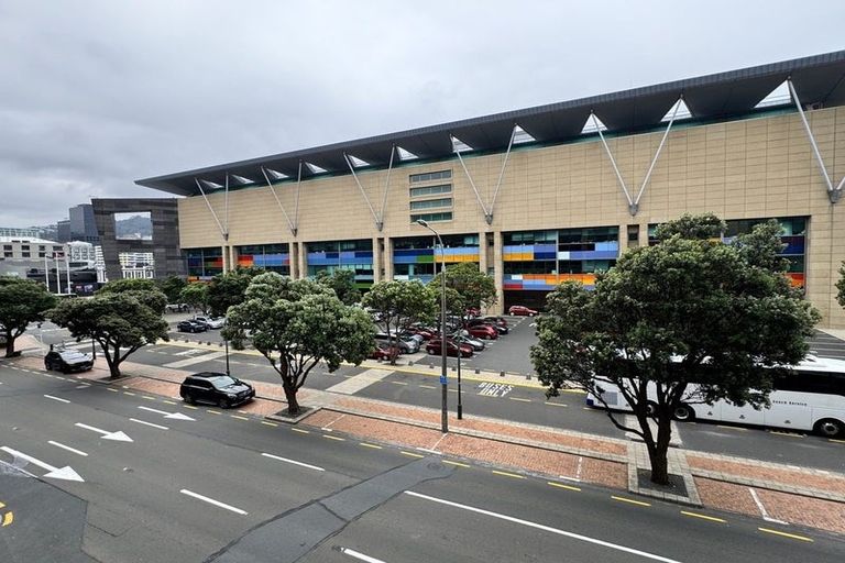 Photo of property in Piermont Apartments, 2b/82 Cable Street, Te Aro, Wellington, 6011