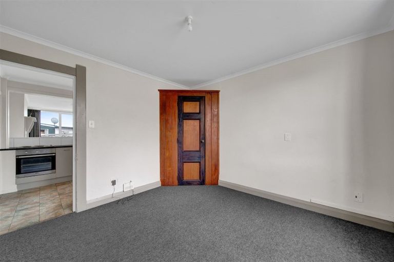 Photo of property in 10 Campbell Street, Hawera, 4610