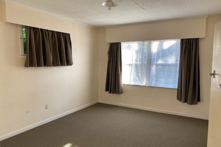Photo of property in 12 Mason Street, New Lynn, Auckland, 0600