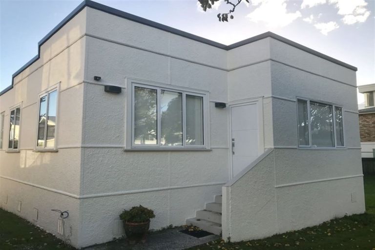 Photo of property in 28 Victoria Road, Mount Maunganui, 3116