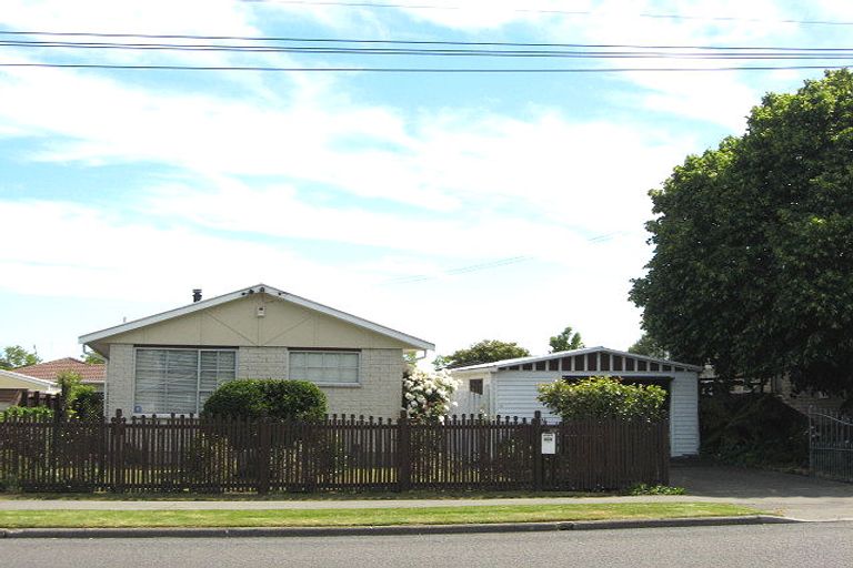 Photo of property in 404 Mairehau Road, Parklands, Christchurch, 8083