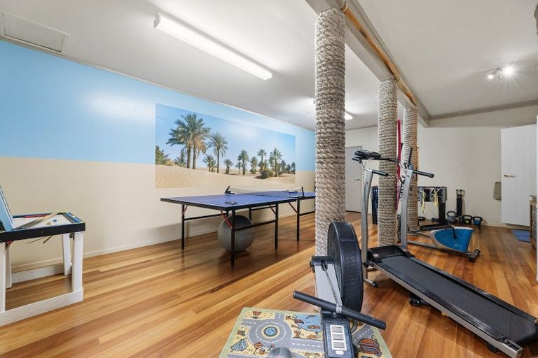 Photo of property in 33 Harbour View Road, Omokoroa, 3114