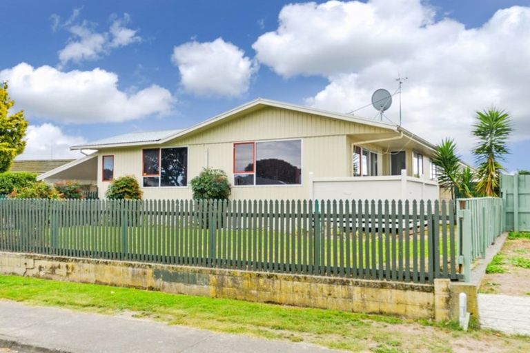 Photo of property in 10 Baker Street, Flaxmere, Hastings, 4120