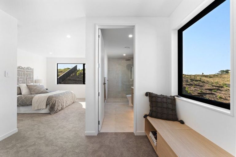 Photo of property in 183 Te Oneroa Way, Long Bay, Auckland, 0630