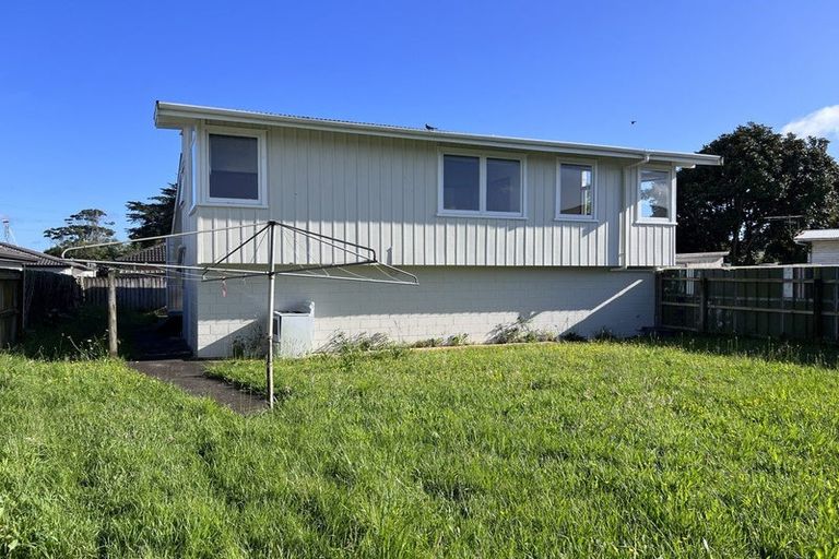 Photo of property in 15 Edgewater Drive, Pakuranga, Auckland, 2010