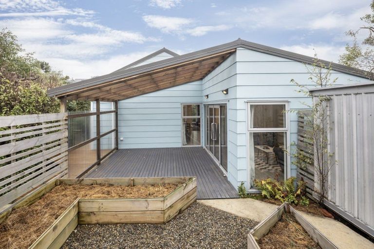 Photo of property in 10 Aitken Place, Mornington, Dunedin, 9011