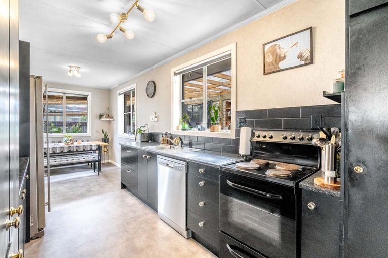 Photo of property in 88 Thornhill Street, Rockdale, Invercargill, 9812