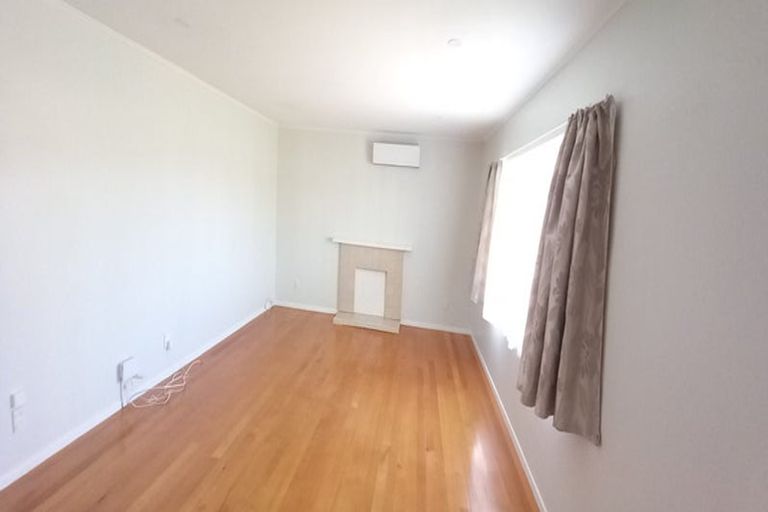 Photo of property in 512 Te Atatu Road, Te Atatu Peninsula, Auckland, 0610