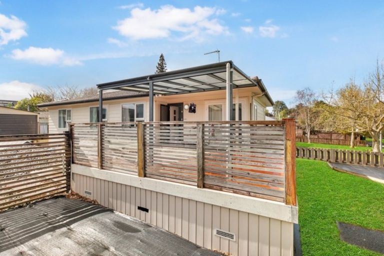 Photo of property in 3 Matipo Crescent, Pukete, Hamilton, 3200