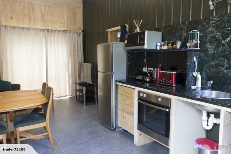 Photo of property in 787 Scenic Drive, Henderson Valley, Auckland, 0612