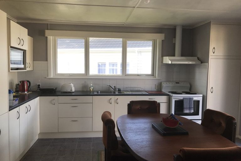 Photo of property in 102 Miramar Avenue, Miramar, Wellington, 6022