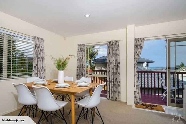 Photo of property in 143e Hobsonville Road, West Harbour, Auckland, 0618