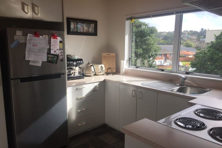 Photo of property in 1/106 Stapleford Crescent, Browns Bay, Auckland, 0630