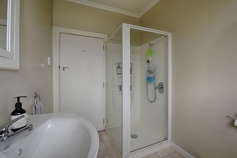 Photo of property in 15 Irving Street, Gore, 9710