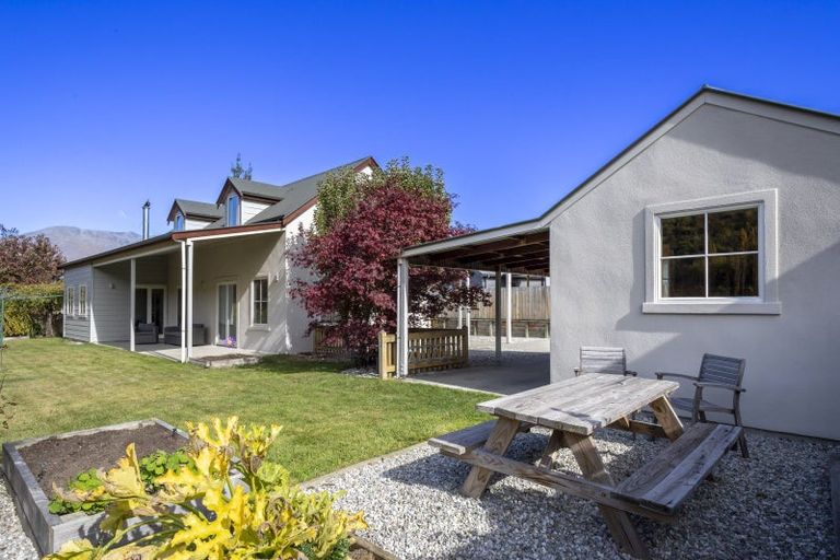 Photo of property in 107 Devon Street, Arrowtown, 9302