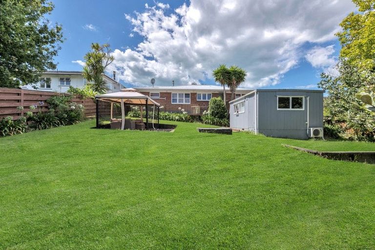 Photo of property in 8 Pegler Drive, Howick, Auckland, 2014